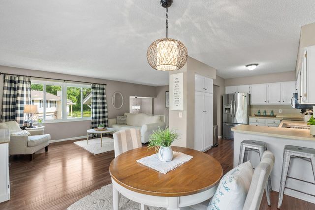 3859 Dolomite Drive, Eagan, MN 55122