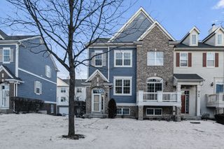 171 Shaftesbury Street 171, Carol Stream, IL 60188