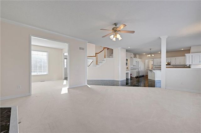 19618 W 99th Street, Lenexa, KS 66220