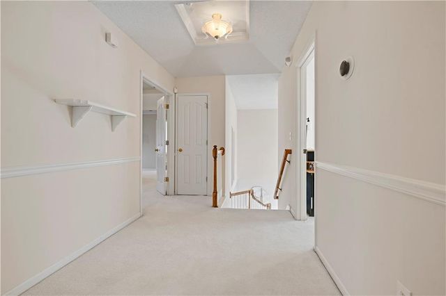 19618 W 99th Street, Lenexa, KS 66220