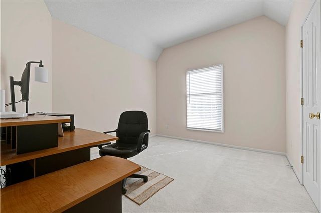 19618 W 99th Street, Lenexa, KS 66220