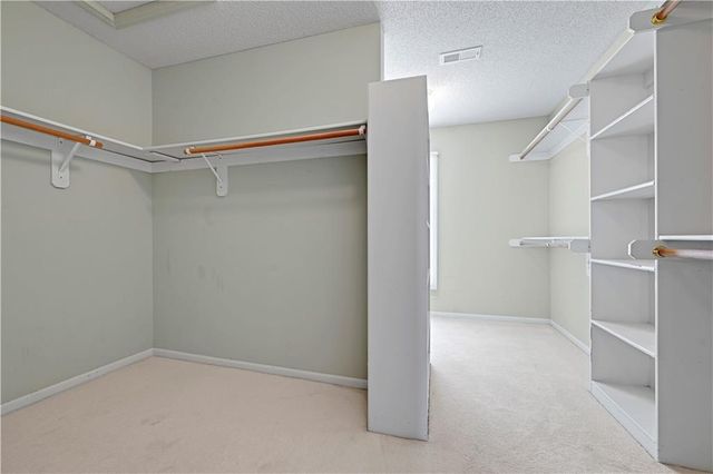 19618 W 99th Street, Lenexa, KS 66220