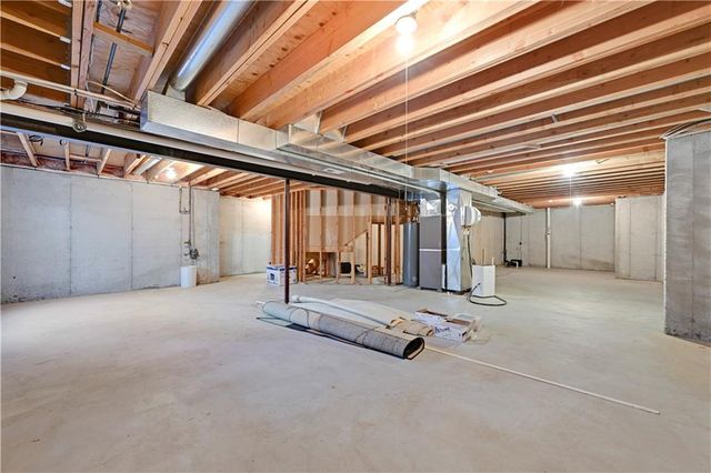 19618 W 99th Street, Lenexa, KS 66220