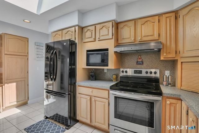 7 Alanby Drive, Meriden, CT 06451