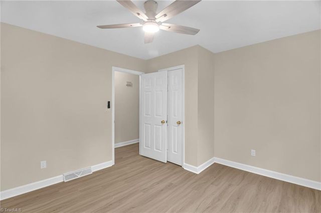 101 Shady Oak Court, Clemmons, NC 27012