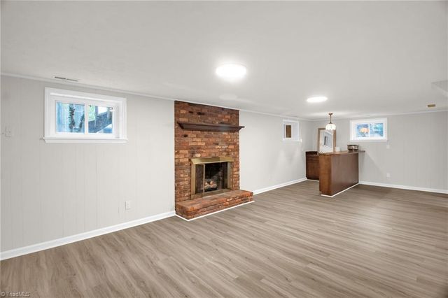 101 Shady Oak Court, Clemmons, NC 27012