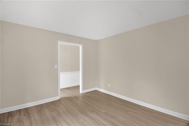 101 Shady Oak Court, Clemmons, NC 27012