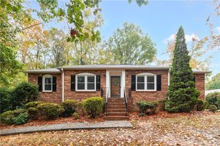 101 Shady Oak Court, Clemmons, NC 27012