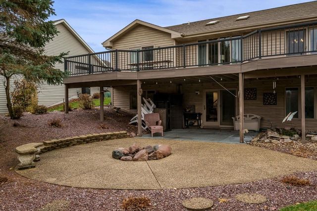 952 Bedford Drive, Janesville, WI 53546