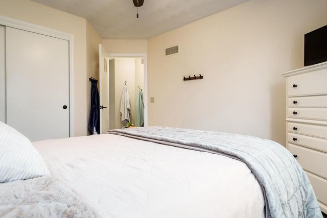 952 Bedford Drive, Janesville, WI 53546