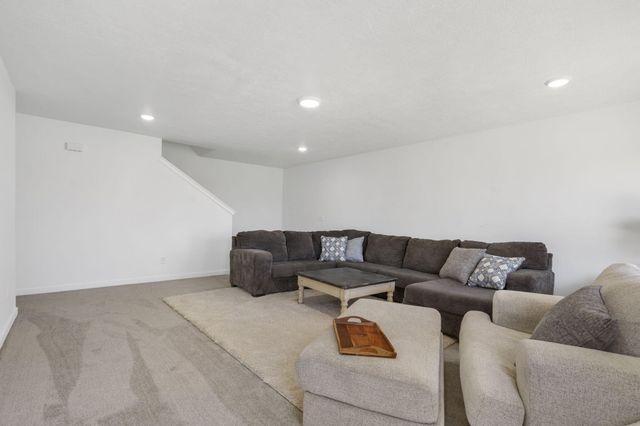202 North Cheyenne Valley Road, Nixa, MO 65714