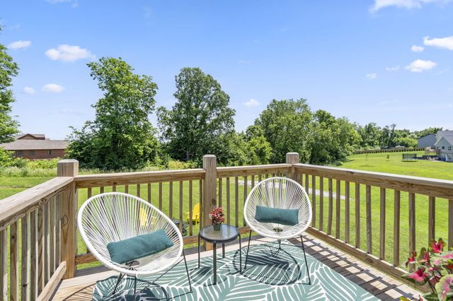202 North Cheyenne Valley Road, Nixa, MO 65714