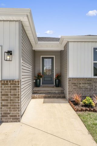 202 North Cheyenne Valley Road, Nixa, MO 65714