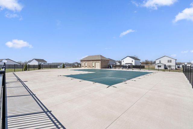 202 North Cheyenne Valley Road, Nixa, MO 65714