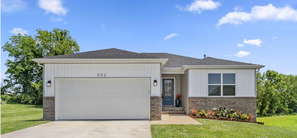 202 North Cheyenne Valley Road, Nixa, MO 65714