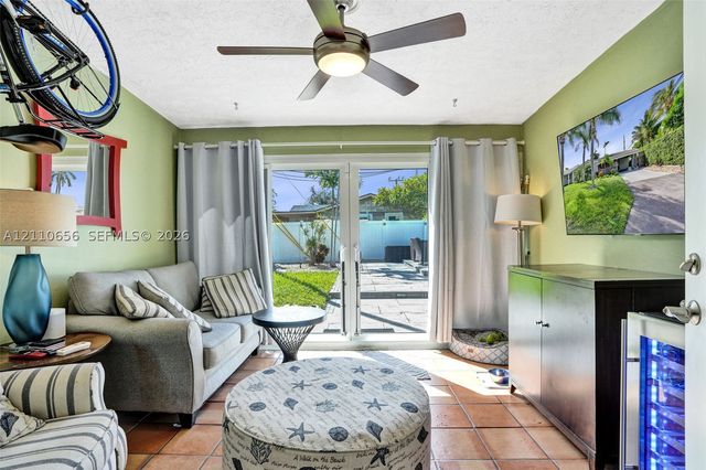 30 NE 48th Ct, Oakland Park, FL 33334