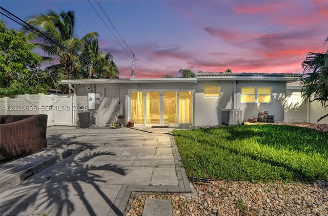 30 NE 48th Ct, Oakland Park, FL 33334