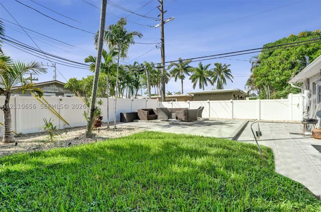 30 NE 48th Ct, Oakland Park, FL 33334