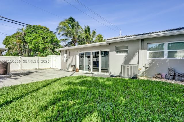 30 NE 48th Ct, Oakland Park, FL 33334