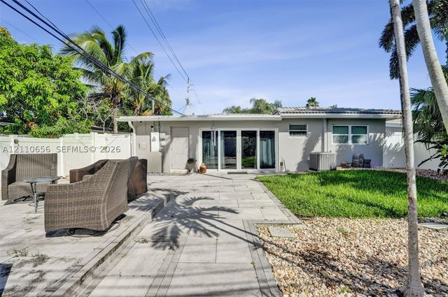 30 NE 48th Ct, Oakland Park, FL 33334
