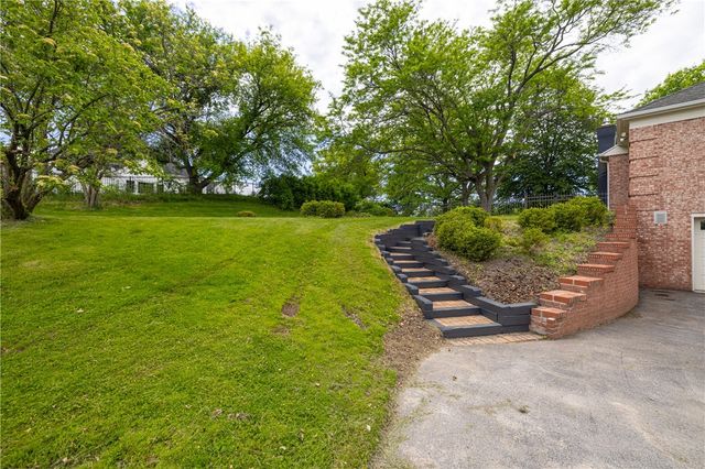 36 Locke Drive, Pittsford, NY 14534