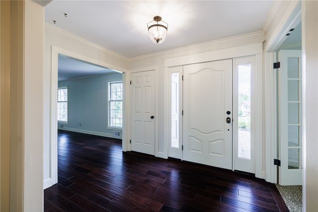36 Locke Drive, Pittsford, NY 14534