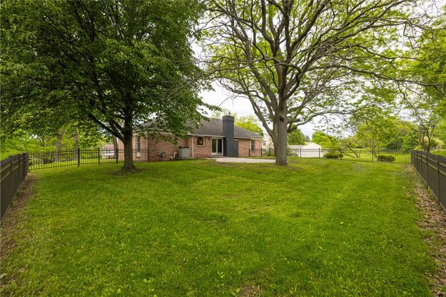 36 Locke Drive, Pittsford, NY 14534
