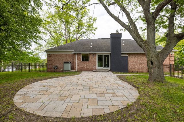 36 Locke Drive, Pittsford, NY 14534