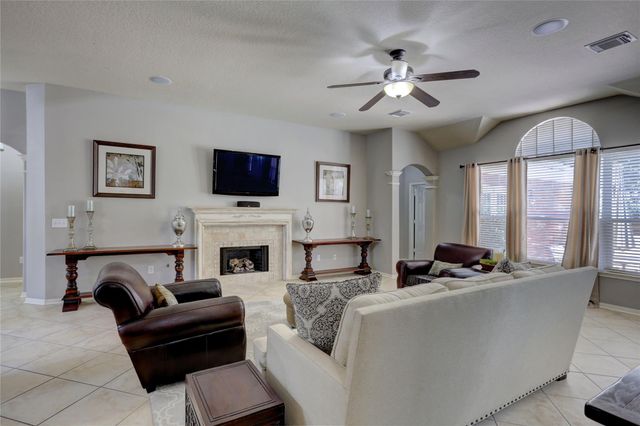 19 S Linton Ridge Circle, The Woodlands, TX 77382