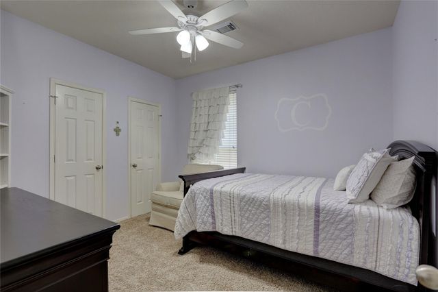 19 S Linton Ridge Circle, The Woodlands, TX 77382