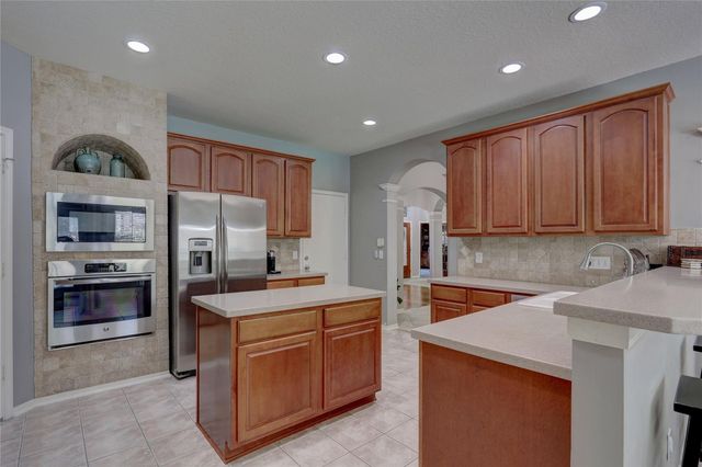 19 S Linton Ridge Circle, The Woodlands, TX 77382