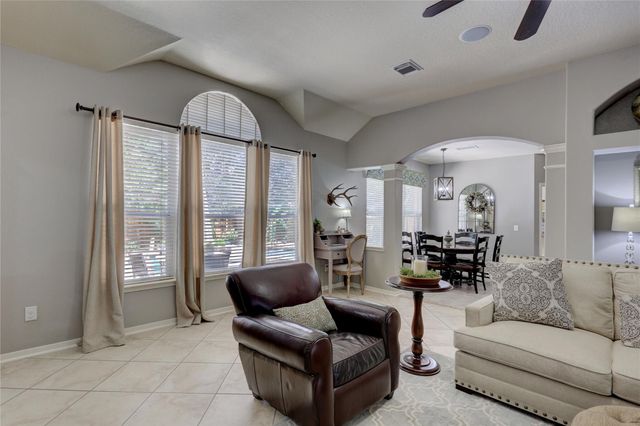 19 S Linton Ridge Circle, The Woodlands, TX 77382