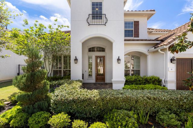 11 Floral Vista Drive, Tomball, TX 77375