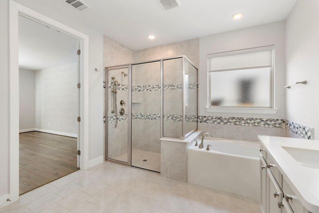 11 Floral Vista Drive, Tomball, TX 77375