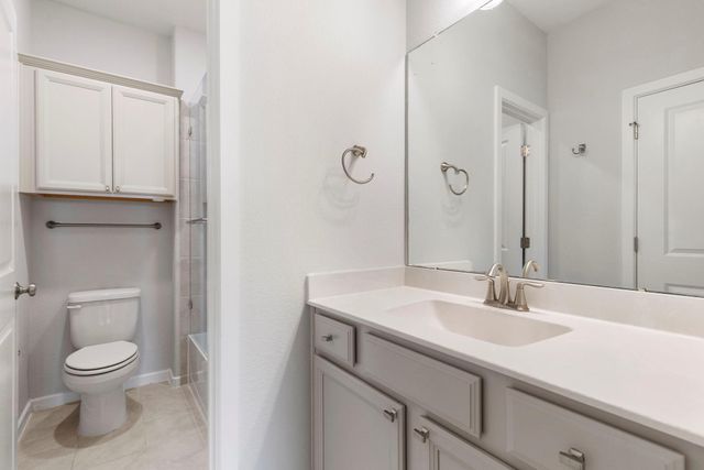 11 Floral Vista Drive, Tomball, TX 77375