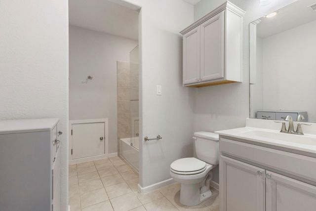 11 Floral Vista Drive, Tomball, TX 77375