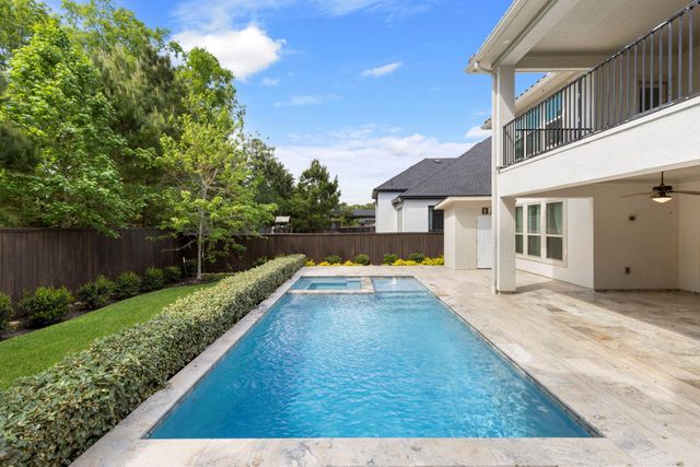11 Floral Vista Drive, Tomball, TX 77375