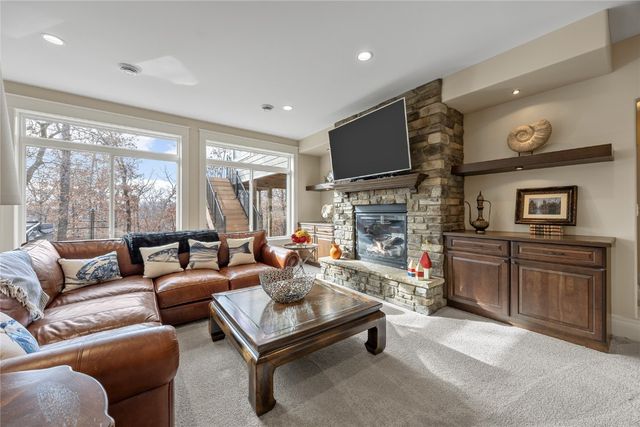 4801 Keystone Ridge SE, Cedar Rapids, IA 52403