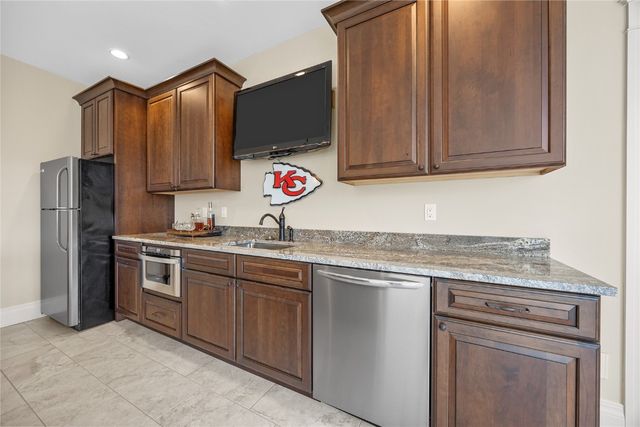 4801 Keystone Ridge SE, Cedar Rapids, IA 52403