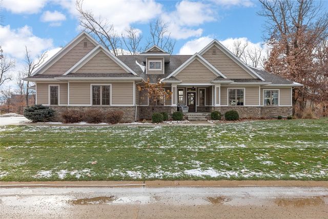 4801 Keystone Ridge SE, Cedar Rapids, IA 52403