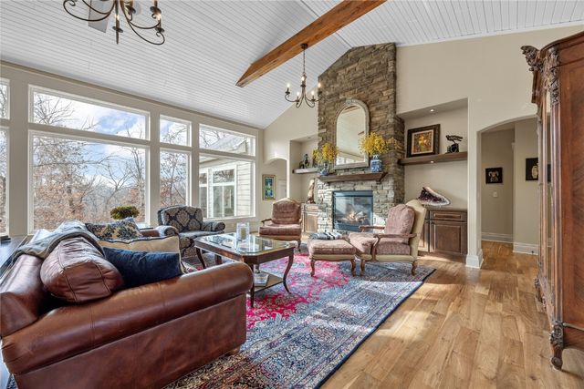 4801 Keystone Ridge SE, Cedar Rapids, IA 52403