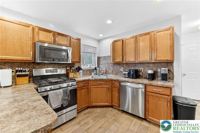 2711 Oak View Lane, Coolbaugh Twp, PA 18466