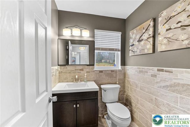 2711 Oak View Lane, Coolbaugh Twp, PA 18466