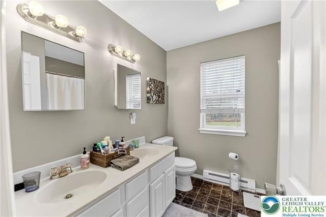 2711 Oak View Lane, Coolbaugh Twp, PA 18466