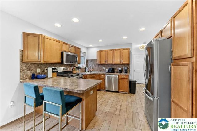 2711 Oak View Lane, Coolbaugh Twp, PA 18466