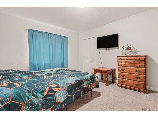 873 Troy St, Aurora, CO 80011