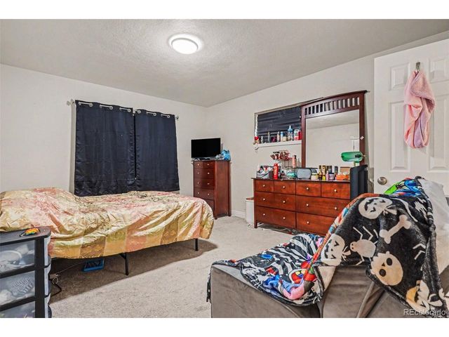 873 Troy St, Aurora, CO 80011