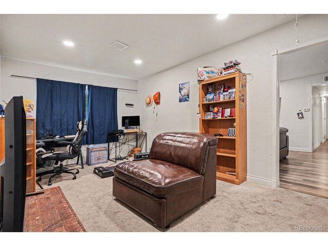 873 Troy St, Aurora, CO 80011