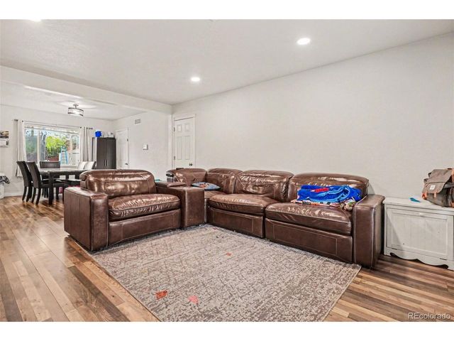 873 Troy St, Aurora, CO 80011