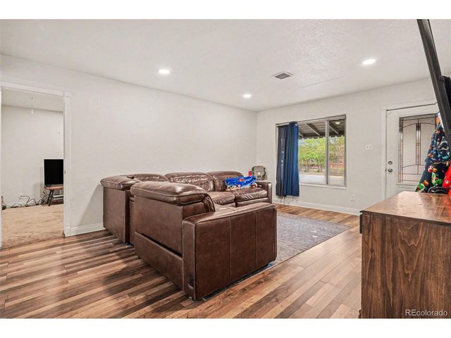 873 Troy St, Aurora, CO 80011